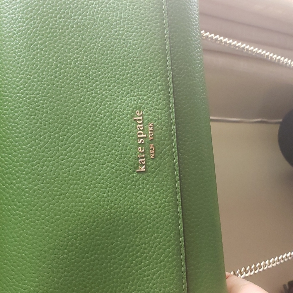 KATE SPADE ♠️ NEW YORK LINK LEATHER CROSSBODY BAG 💚 ( GREEN ) ..... - Picture 11 of 16